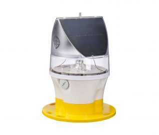 Sealite_SL-75_3-5NM_Marine_Lantern