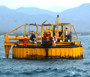 SL-C510 Marine Lantern Reduces Risk to Personnel and Environment by Improving Safety of Navigation